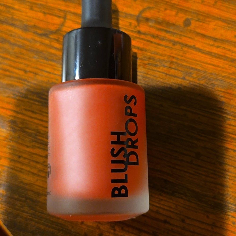 BLUSH DROPS